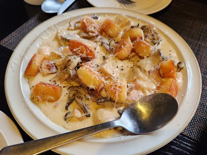 환상적인 비주얼의 시금치 관자 리조또