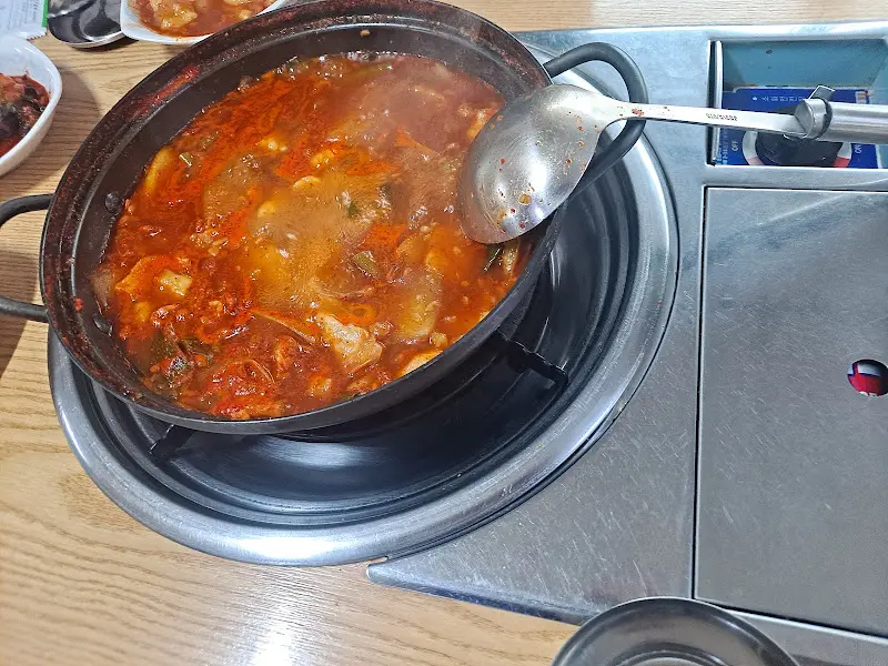윤식당 새뱅이 찌개