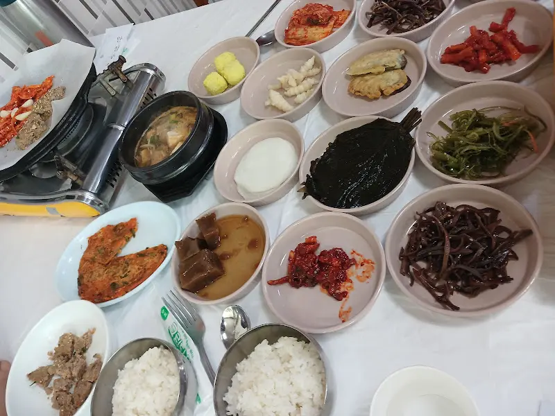 영남식당 밑반찬