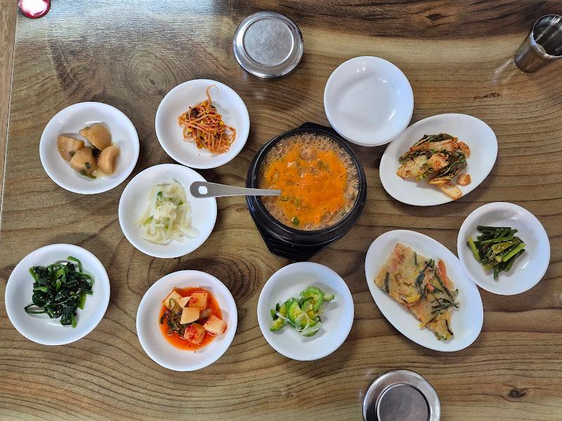 푸짐한 한 상 차림