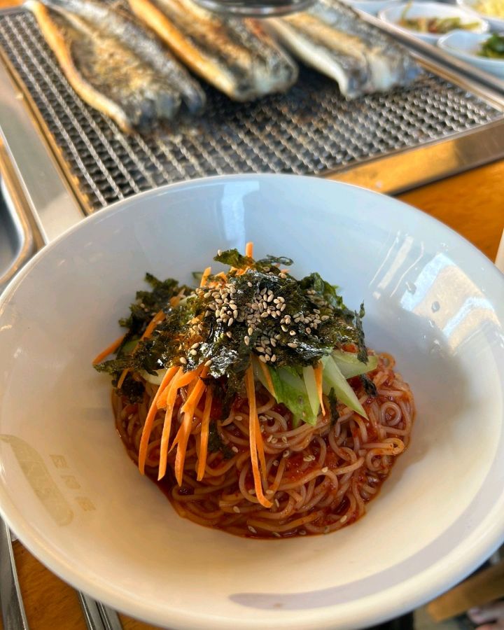 매콤달콤한 비빔국수