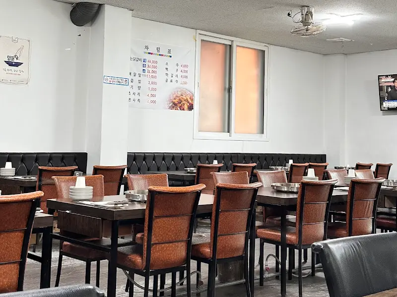 넓고 쾌적한 내부