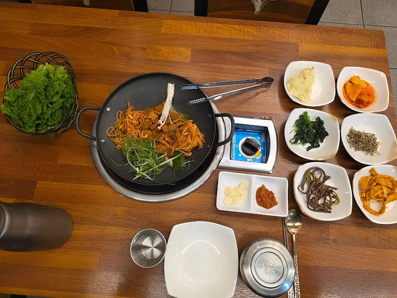 불판에 올려진 삼겹살