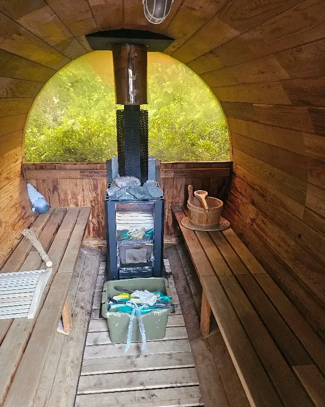 핀란드식 사우나 내부 모습