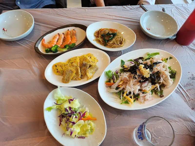 어라연매운탕 밑반찬