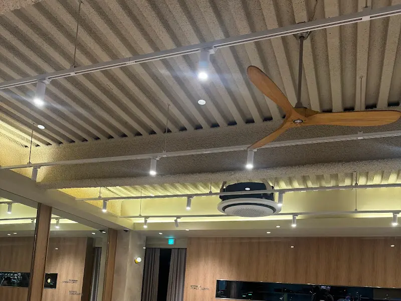 이태리국시의 천장 인테리어