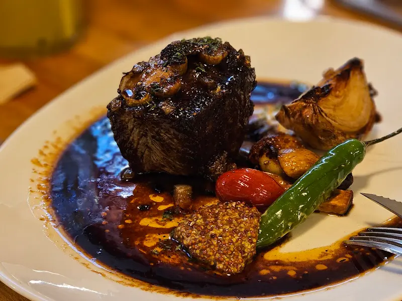 촉촉한 부채살 스테이크