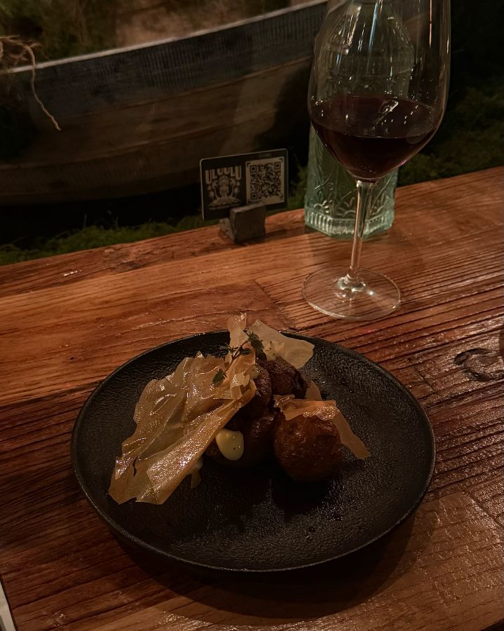 가지튀김과 와인