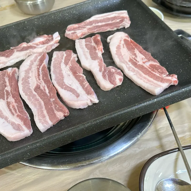 흥일회관 삼겹살