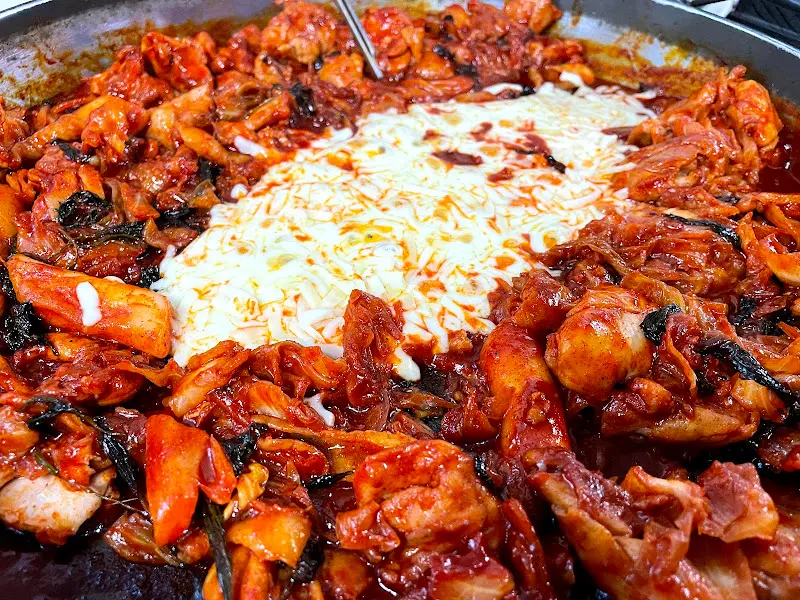 환상적인 치즈 닭갈비