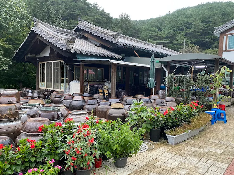 식당 외부 전경