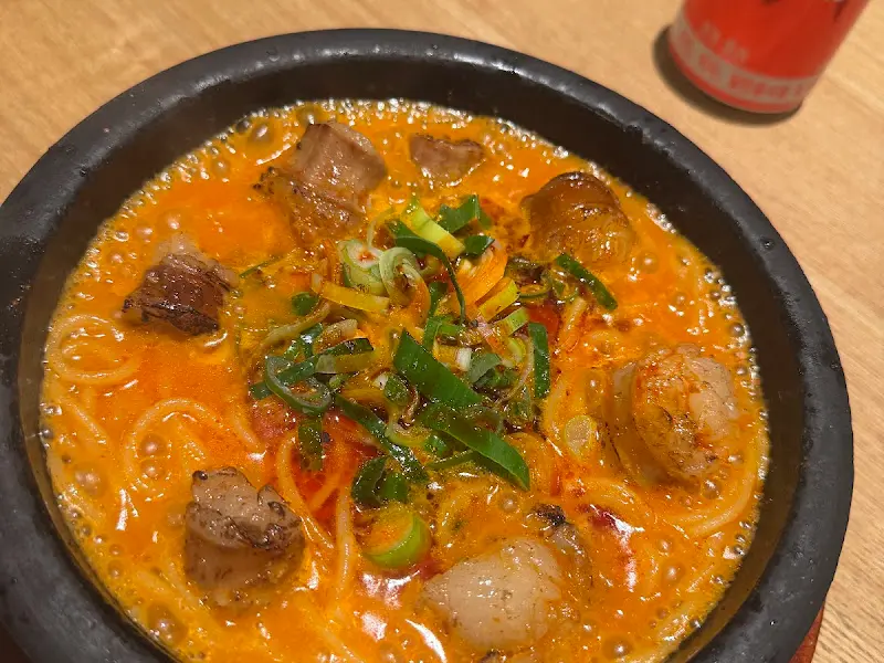 대창 돌솥 파스타의 클로즈업