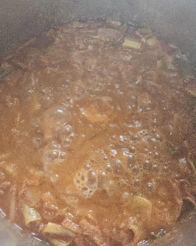 곱창전골 끓는 모습