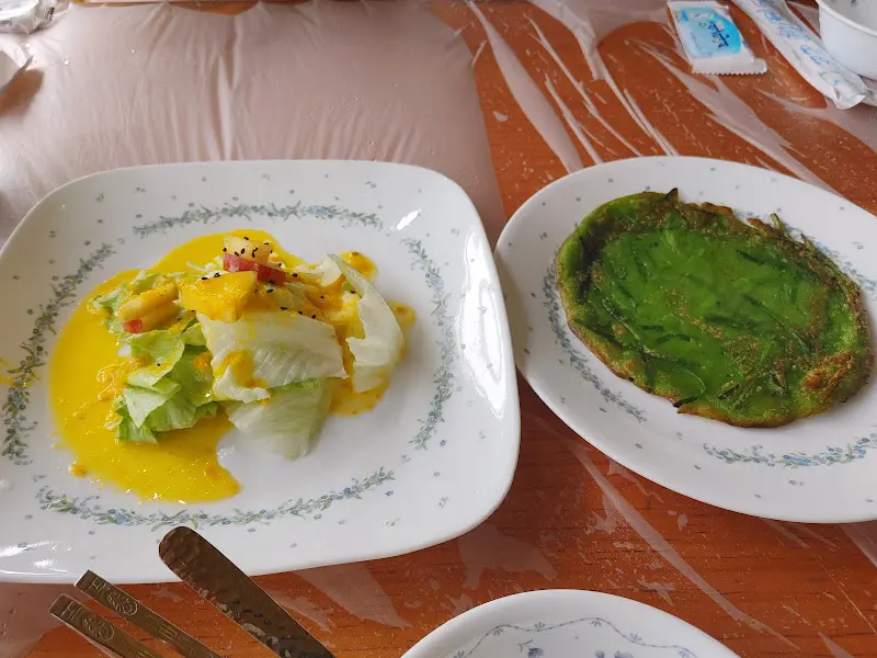 소박하지만 정갈한 밑반찬