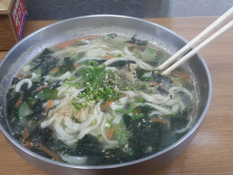 반송칼국수 칼국수 근접