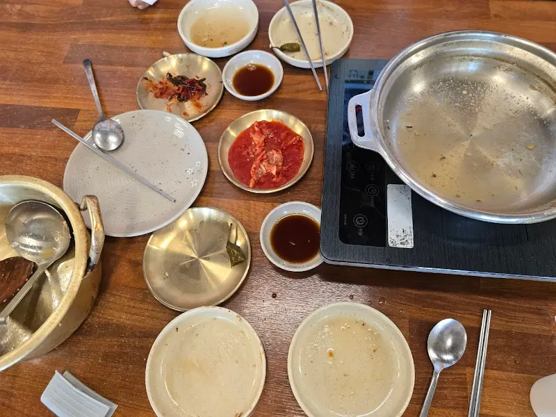 식사 후 테이블