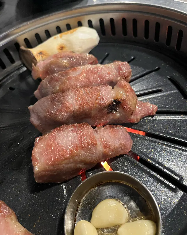 숙고 목살과 버섯