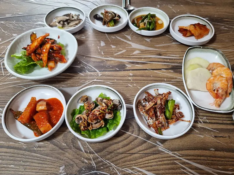 다양한 밑반찬 클로즈업