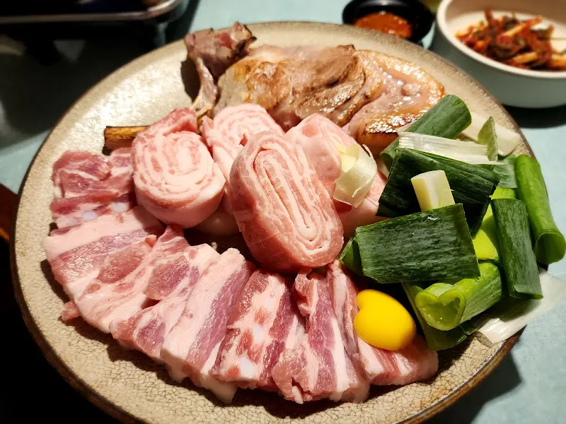 알등심, 삼겹살, 돈치마살