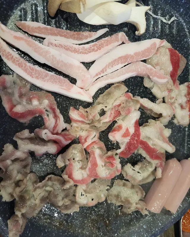 맛있게 구워진 고기