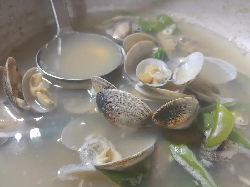 시원한 조개탕