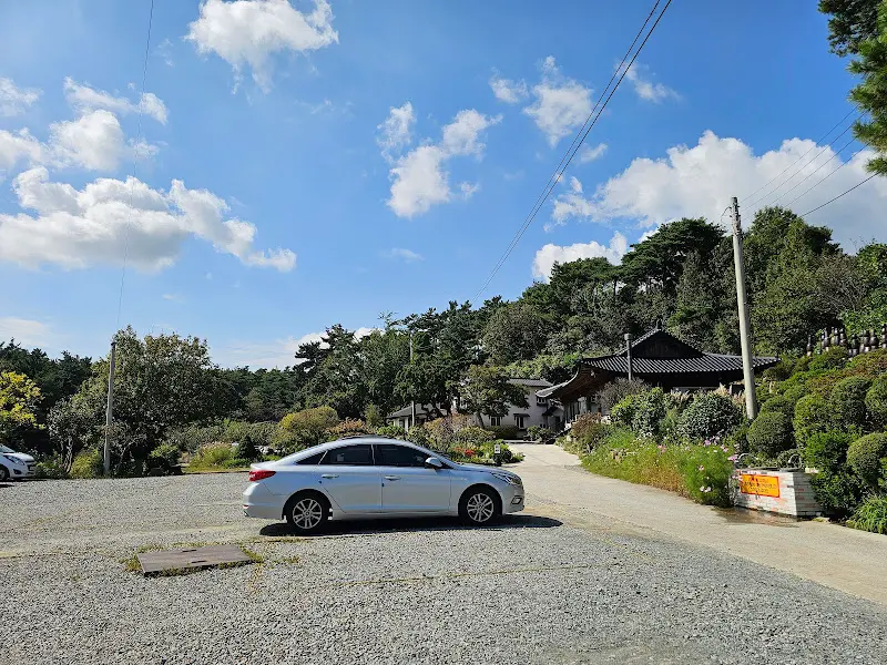 식당으로 향하는 길