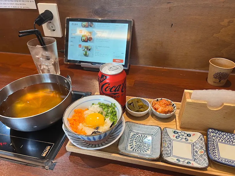 샤브샤브와 곁들임 메뉴