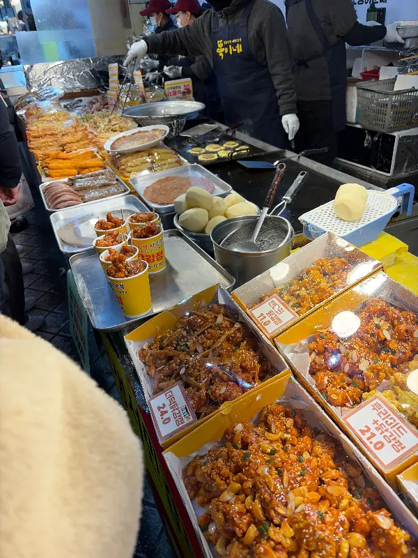 똑이네튀김 매장 모습