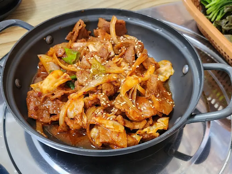 윤기가 흐르는 제육볶음