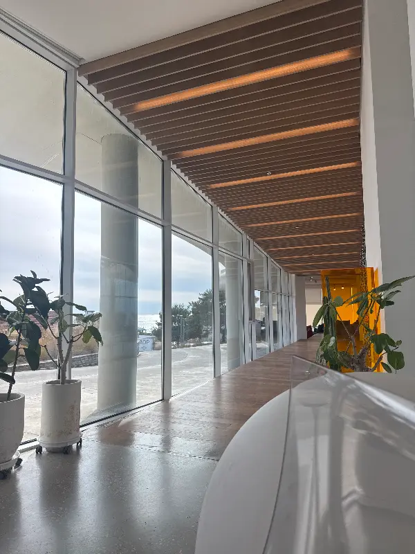 카페 내부 복도