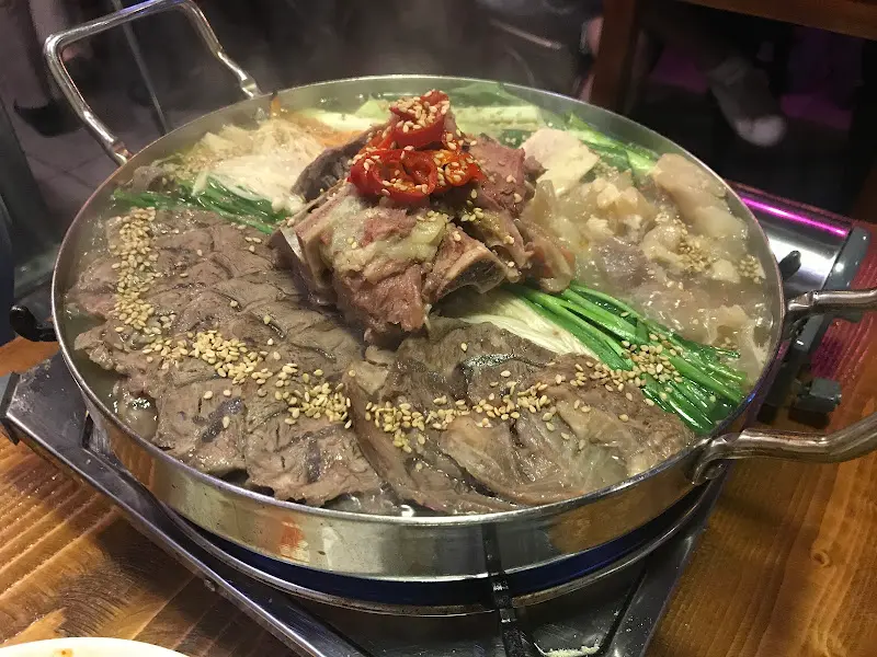 모란주점 스지전골 항공샷