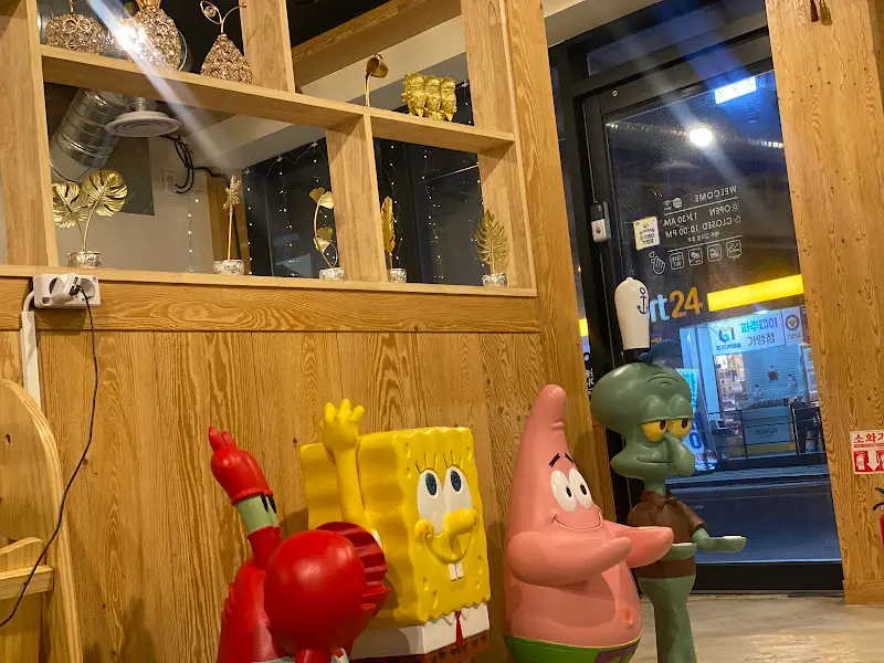 귀여운 스폰지밥 피규어