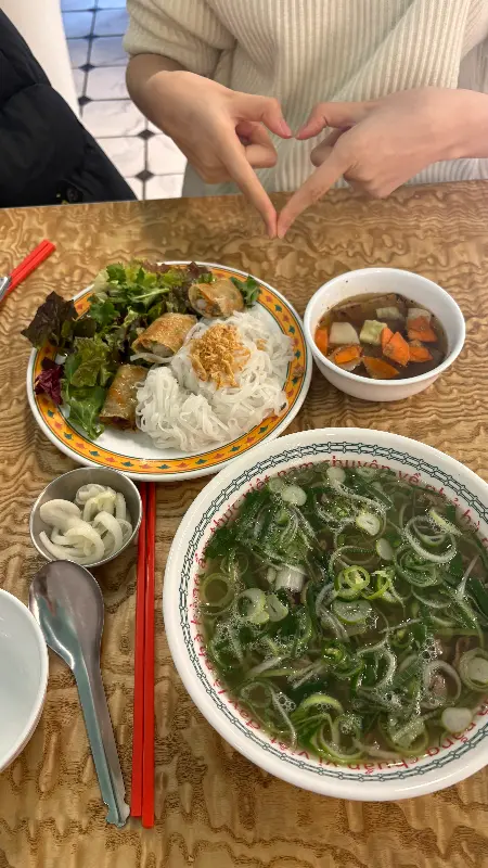 깔끔한 테이블 세팅