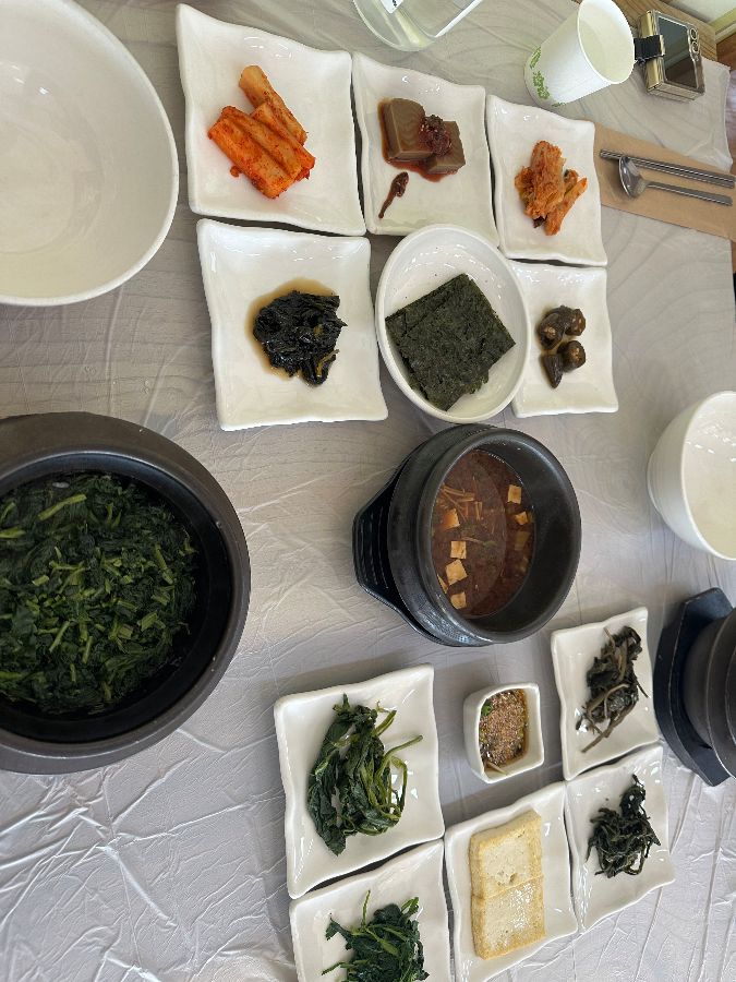 다양한 나물 반찬