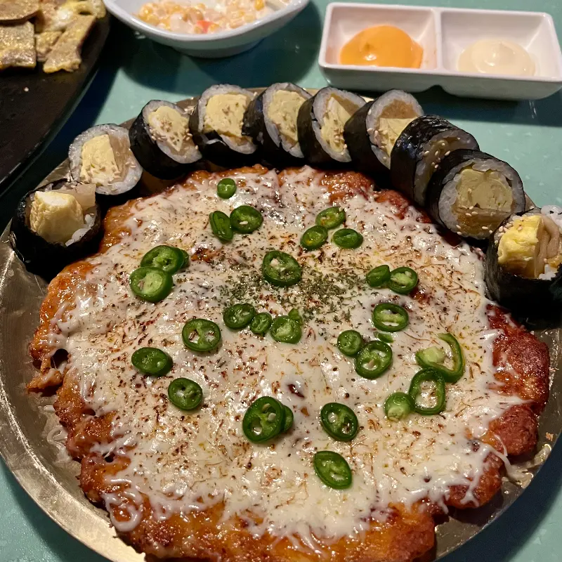 닭지짐이와 김밥