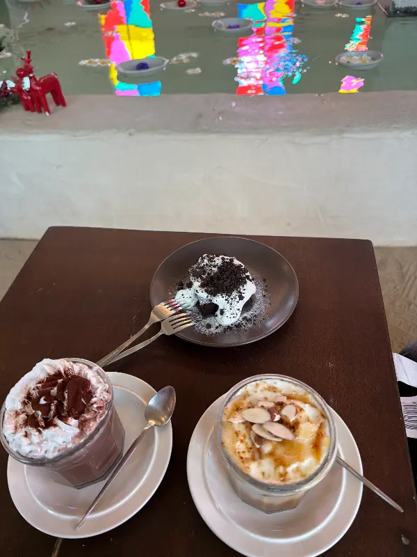 초콜릿 라떼와 말차 갸또 쇼콜라