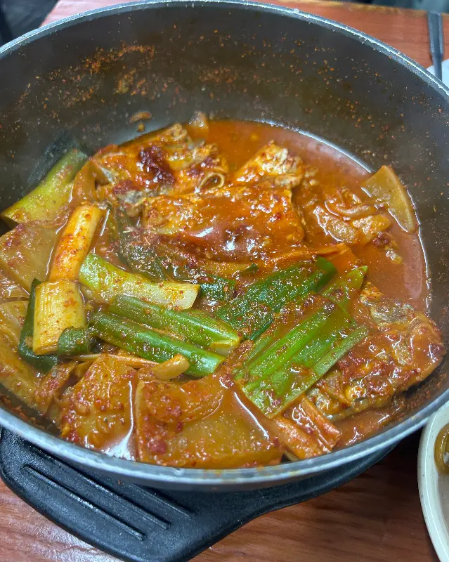 갈치보다 무가 더 많은 갈치조림