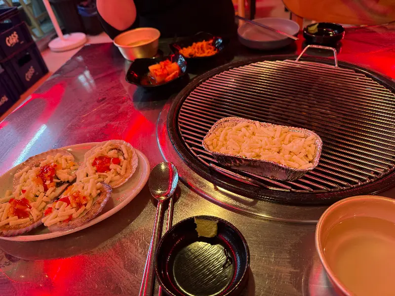 조개 구이 테이블 세팅