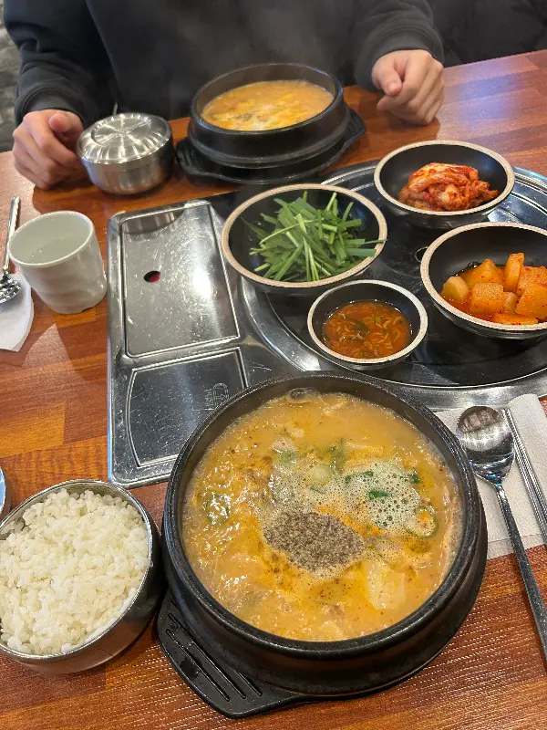 순대국밥과 반찬