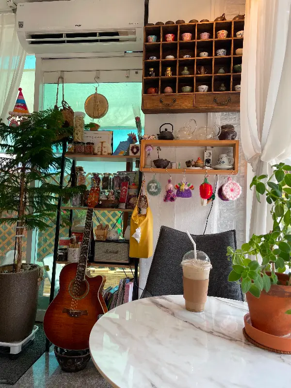 카페 내부 장식