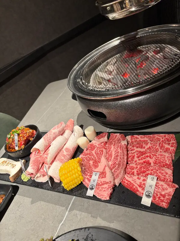 다양한 부위의 소고기 모듬