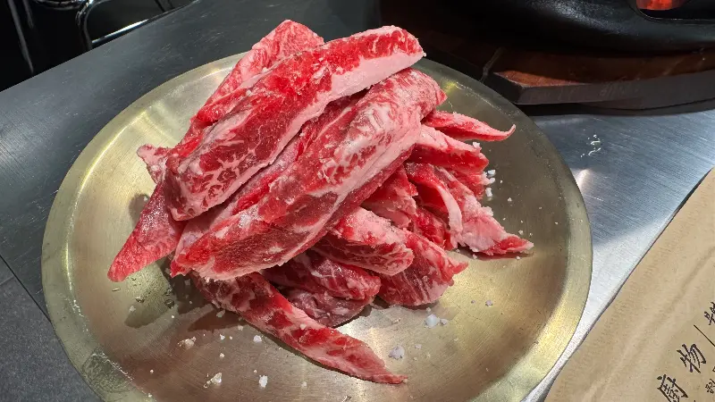 신선한 소갈비살