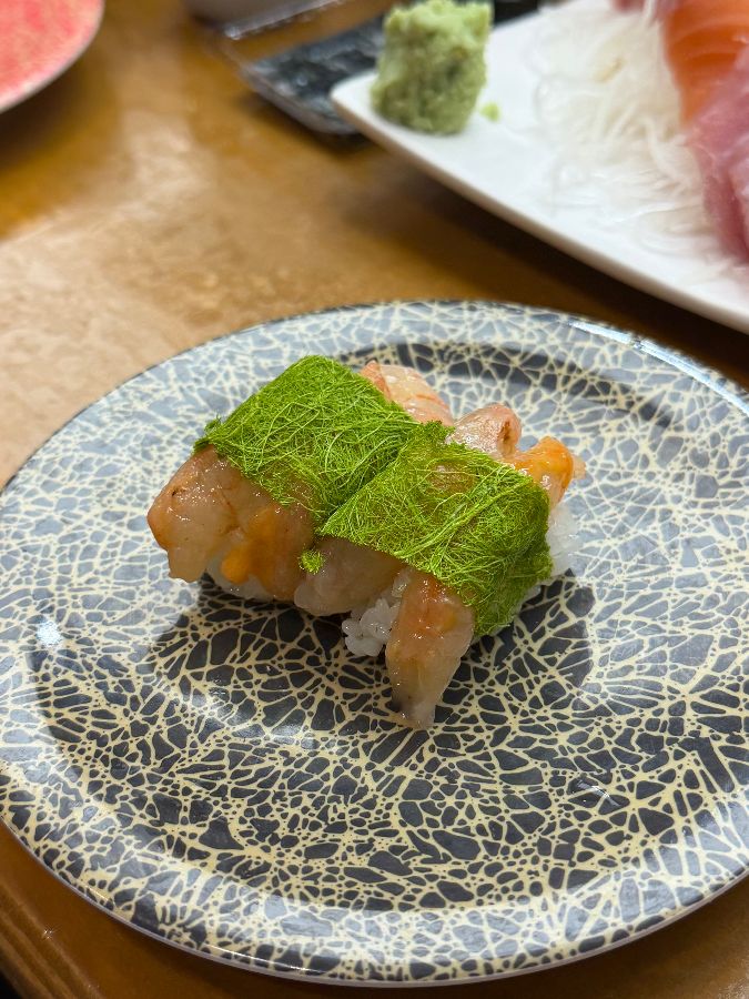 감태가 얹어진 초밥