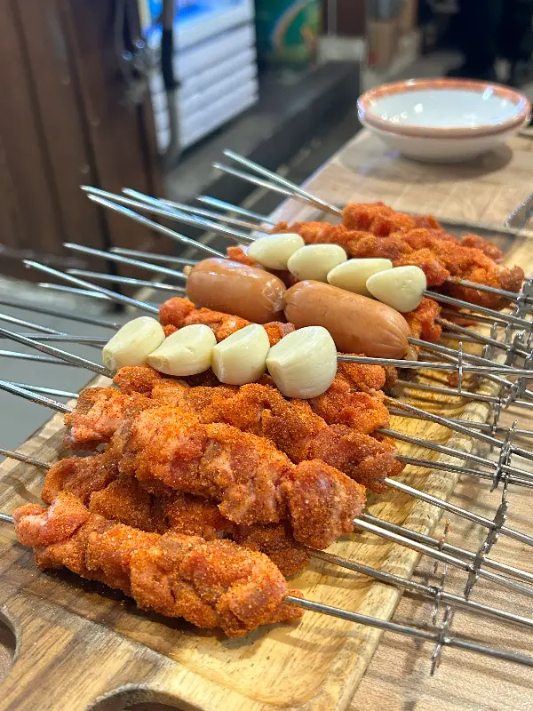 먹음직스러운 양꼬치