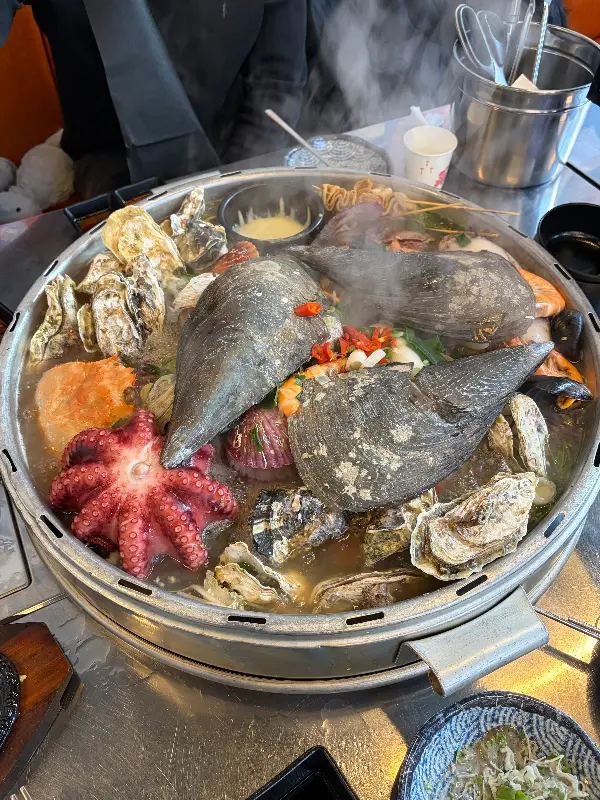 다채로운 해산물의 향연