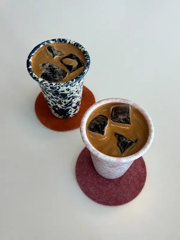 아이스 음료 두 잔