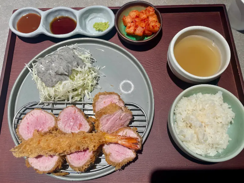 카츠오테 한상차림