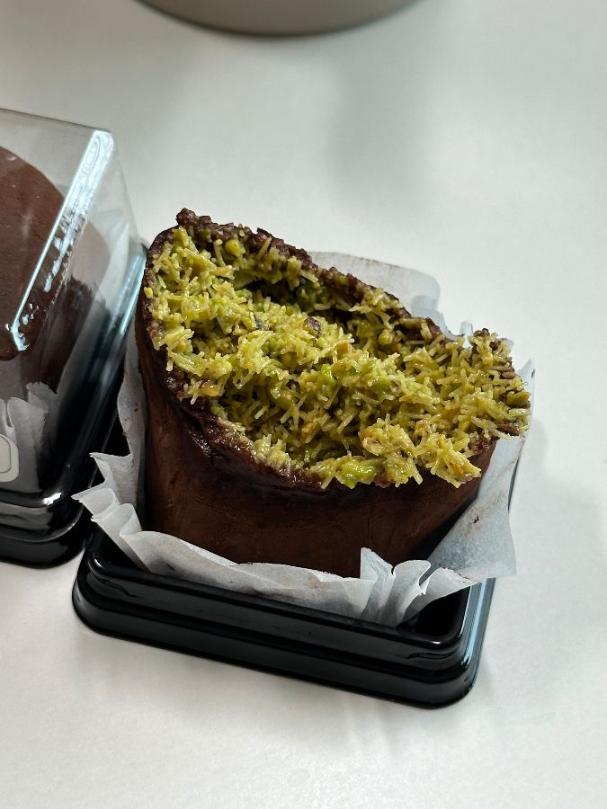 피스타치오 두쫀쿠 단면