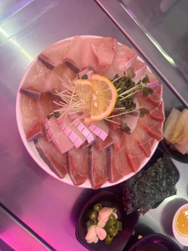 환상적인 비주얼의 대방어 한 상차림