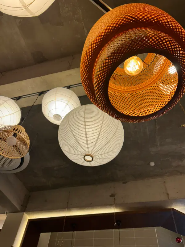 매장 내부 조명